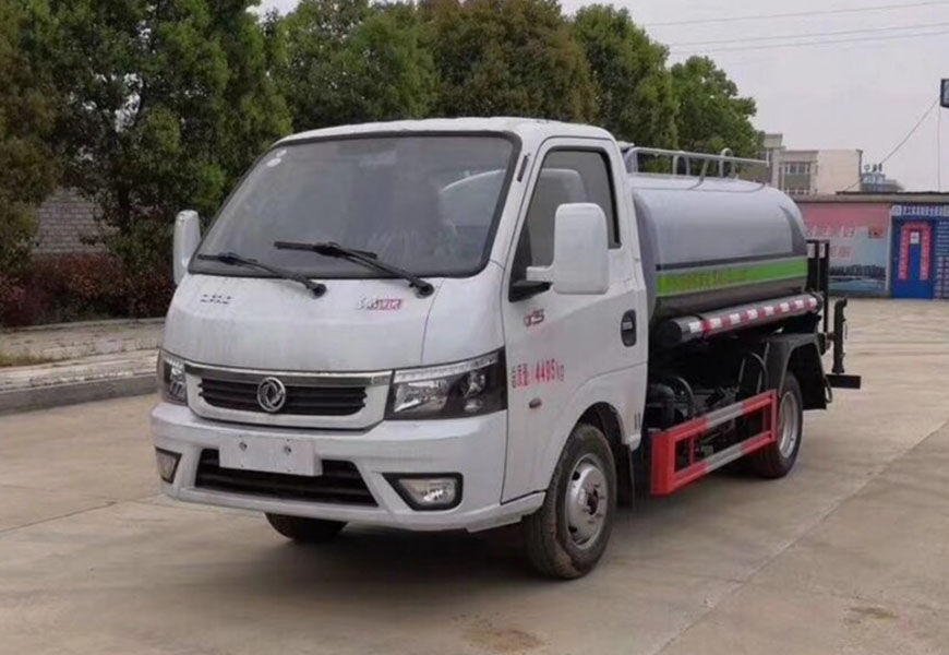 東風(fēng)途逸新款國(guó)六灑水車(chē)